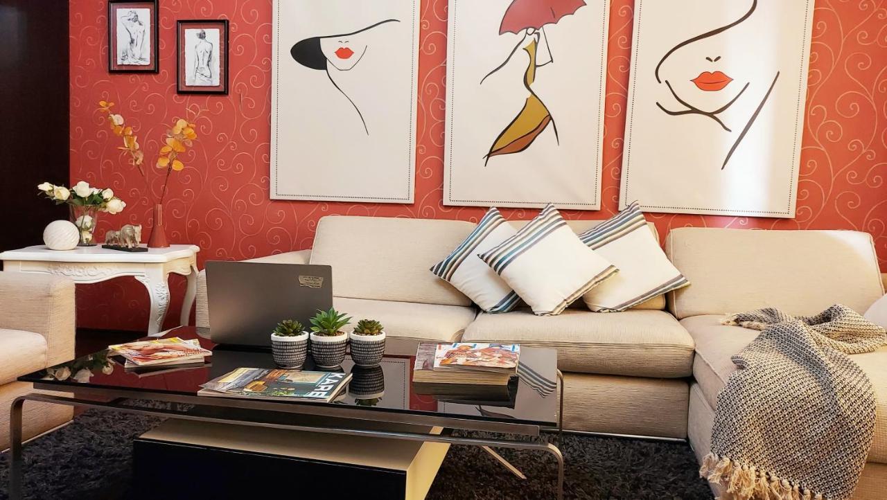 Spacious Family-Friendly Apartment In The Heart Of Bllok Tirana Bagian luar foto